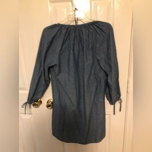 Tie-sleeve button-front dress in Chambray!